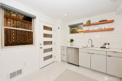 2108 E James Street Seattle WA 98122