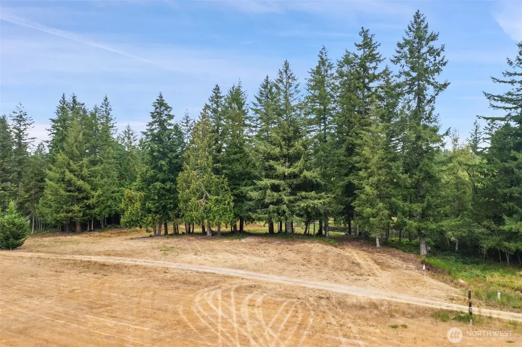 9048 NW Holly Road Bremerton WA 98312