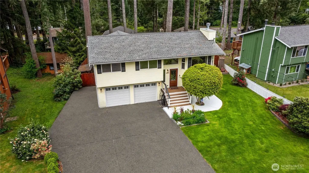 3485 NW This A Way Road Bremerton WA 98312