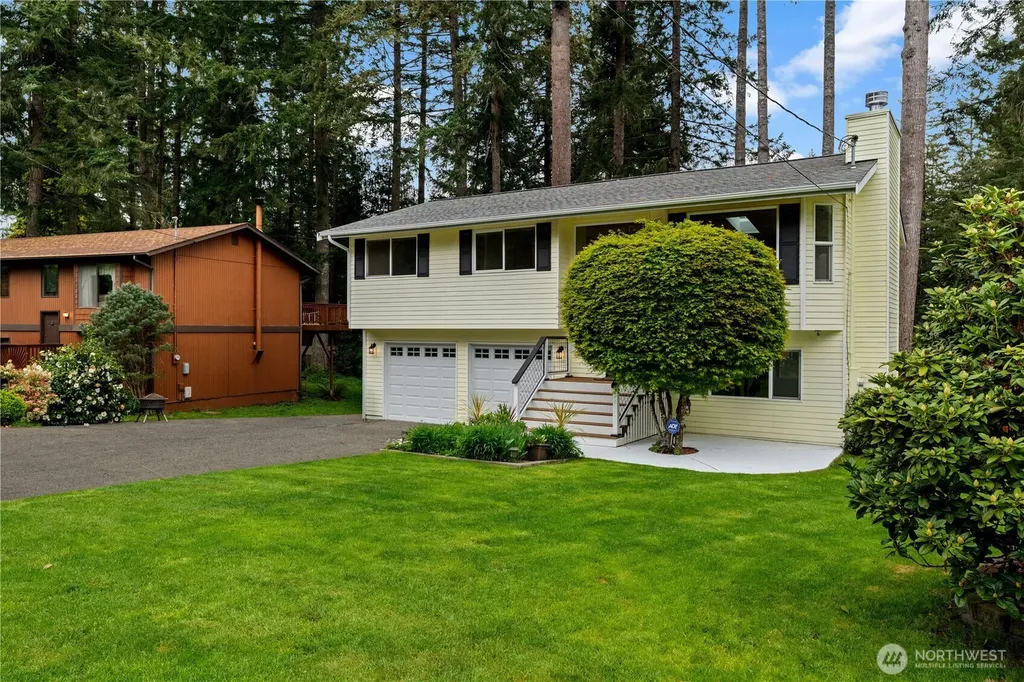 3485 NW This A Way Road Bremerton WA 98312