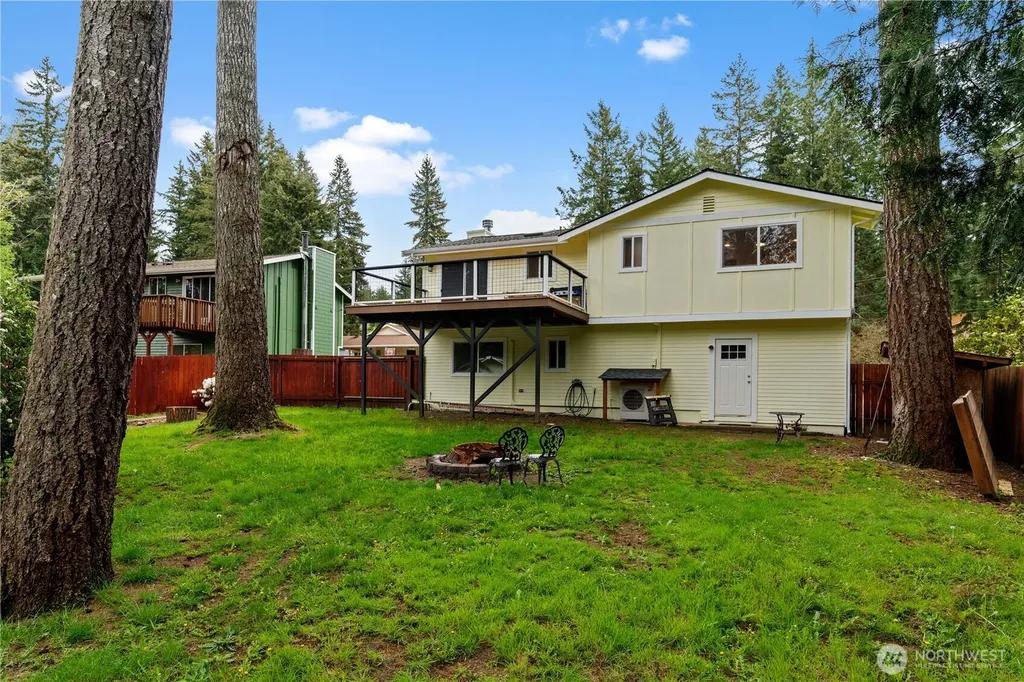 3485 NW This A Way Road Bremerton WA 98312