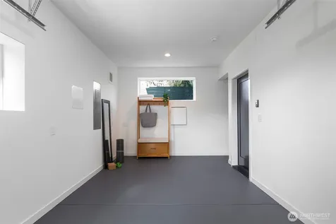 1556 S Pearl Street Seattle WA 98108