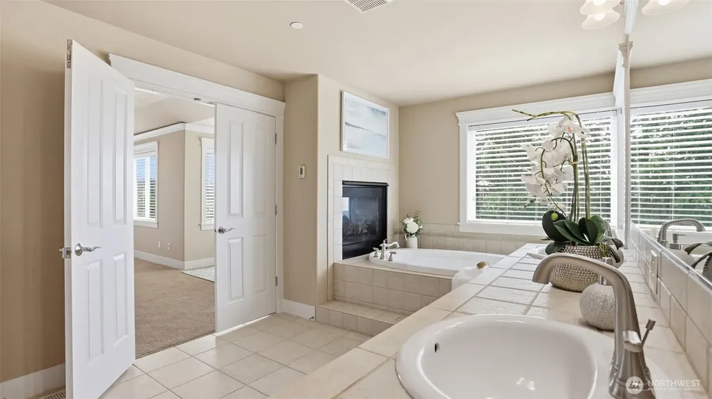11935 SE 76th Street Newcastle WA 98056