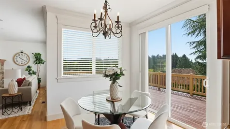 11935 SE 76th Street Newcastle WA 98056