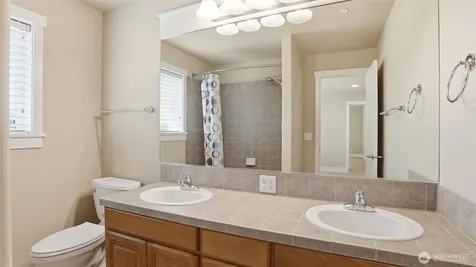 11935 SE 76th Street Newcastle WA 98056
