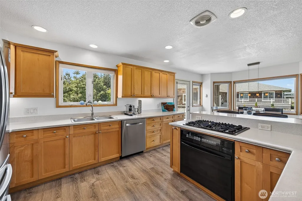 1104 120th Place Long Beach WA 98631