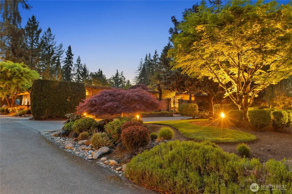 3215 78th Place NE Medina WA 98039