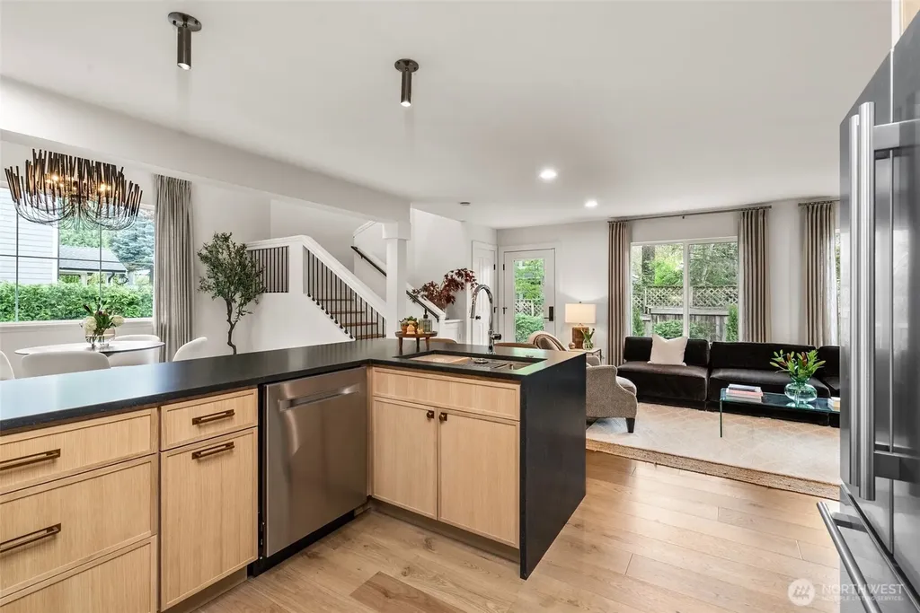 6223 85th Avenue W University Place WA 98467