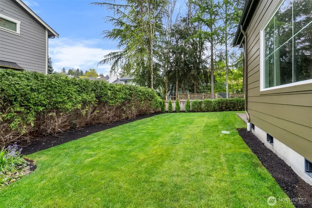 6223 85th Avenue W University Place WA 98467