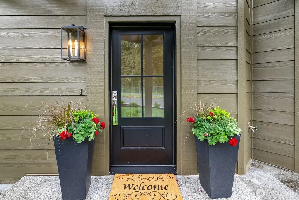 6223 85th Avenue W University Place WA 98467
