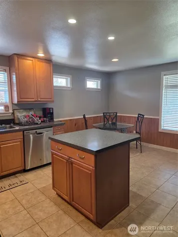 2000 E Highland Avenue Mount Vernon WA 98273