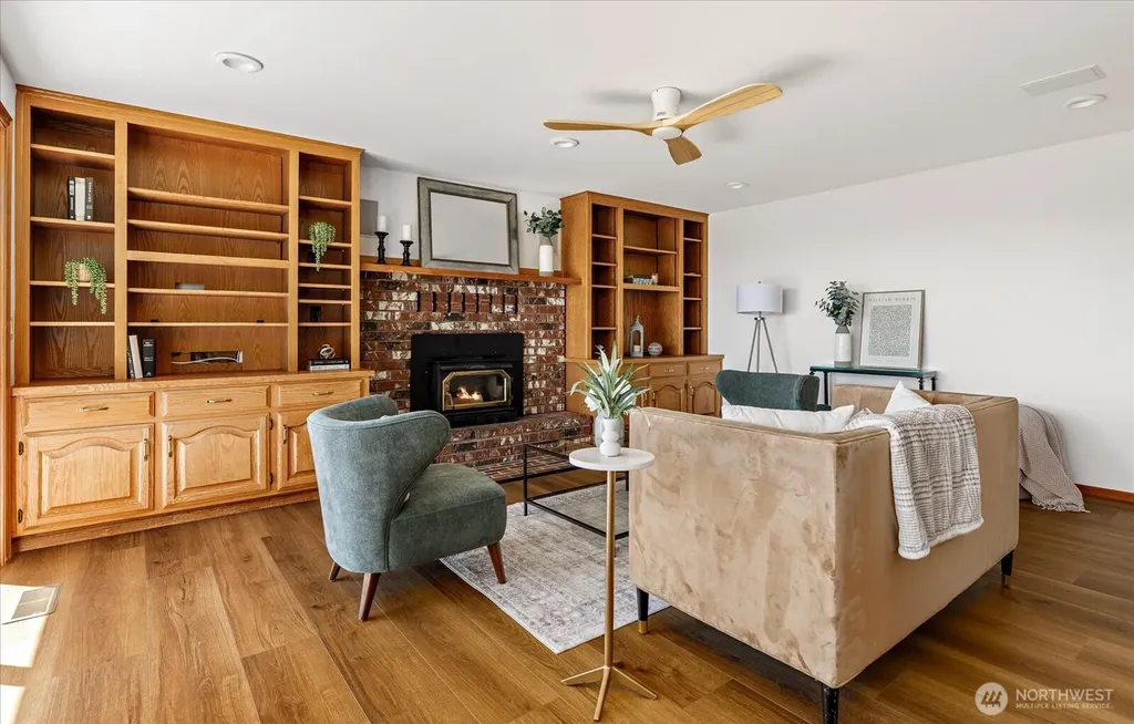 4444 Norris Lane Oak Harbor WA 98277