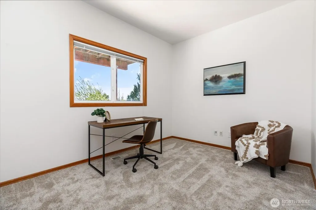 4444 Norris Lane Oak Harbor WA 98277