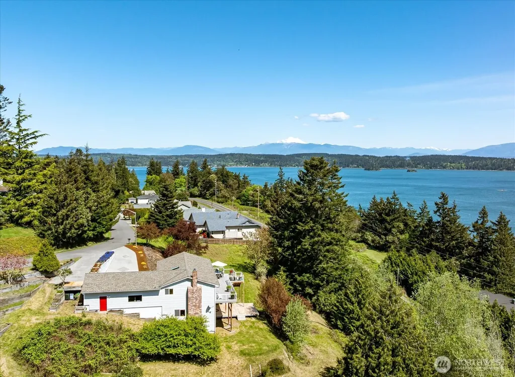 4444 Norris Lane Oak Harbor WA 98277