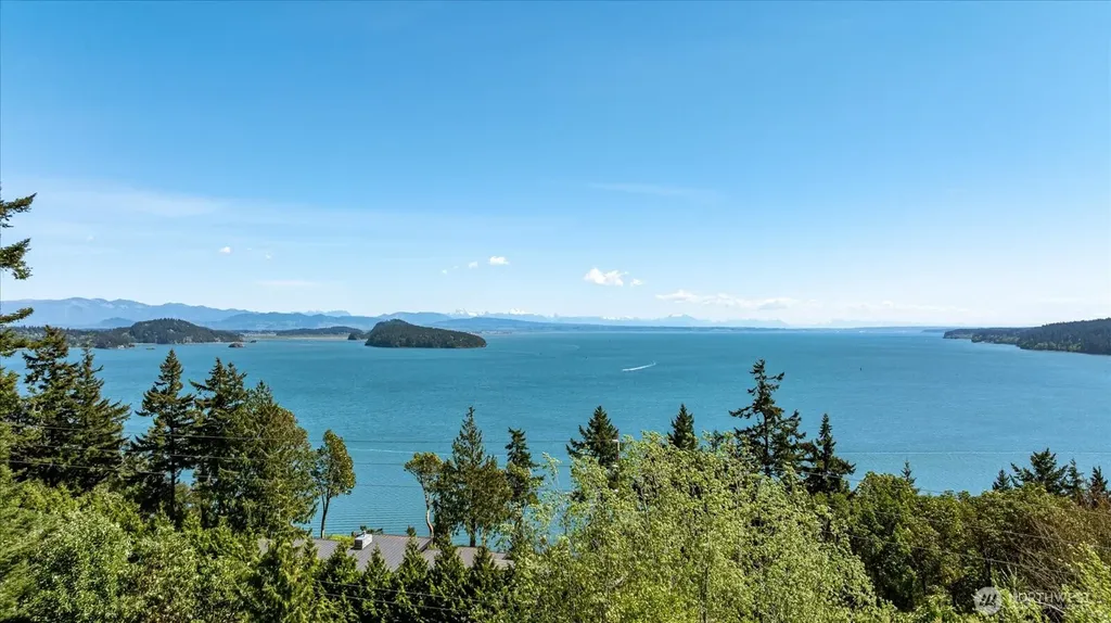 4444 Norris Lane Oak Harbor WA 98277