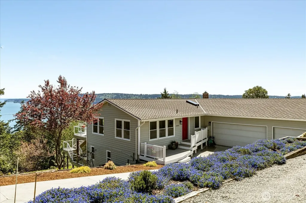 4444 Norris Lane Oak Harbor WA 98277