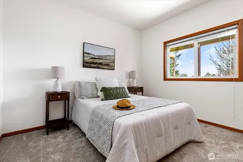 4444 Norris Lane Oak Harbor WA 98277