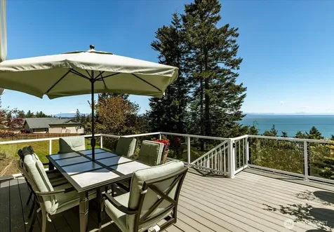 4444 Norris Lane Oak Harbor WA 98277