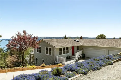 4444 Norris Lane Oak Harbor WA 98277