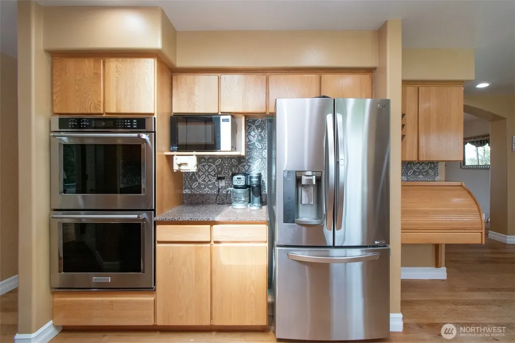 21 Donaper Road Sequim WA 98382