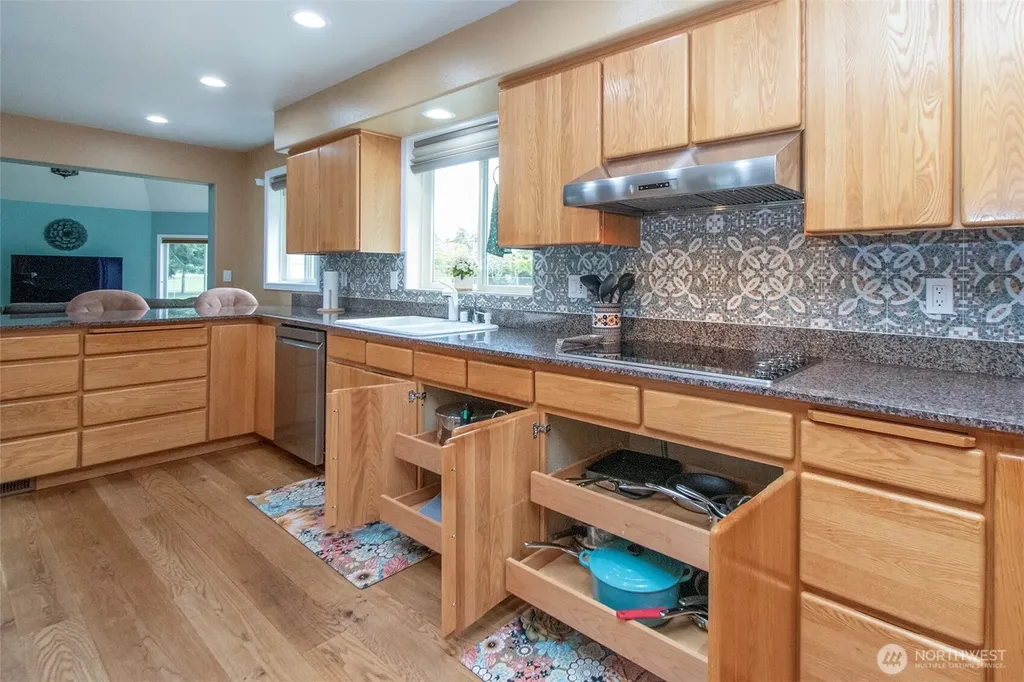 21 Donaper Road Sequim WA 98382