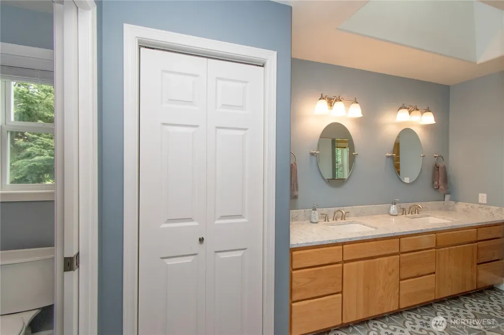 21 Donaper Road Sequim WA 98382