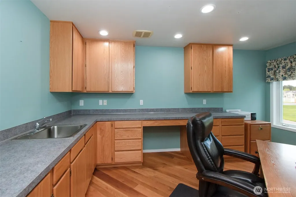 21 Donaper Road Sequim WA 98382