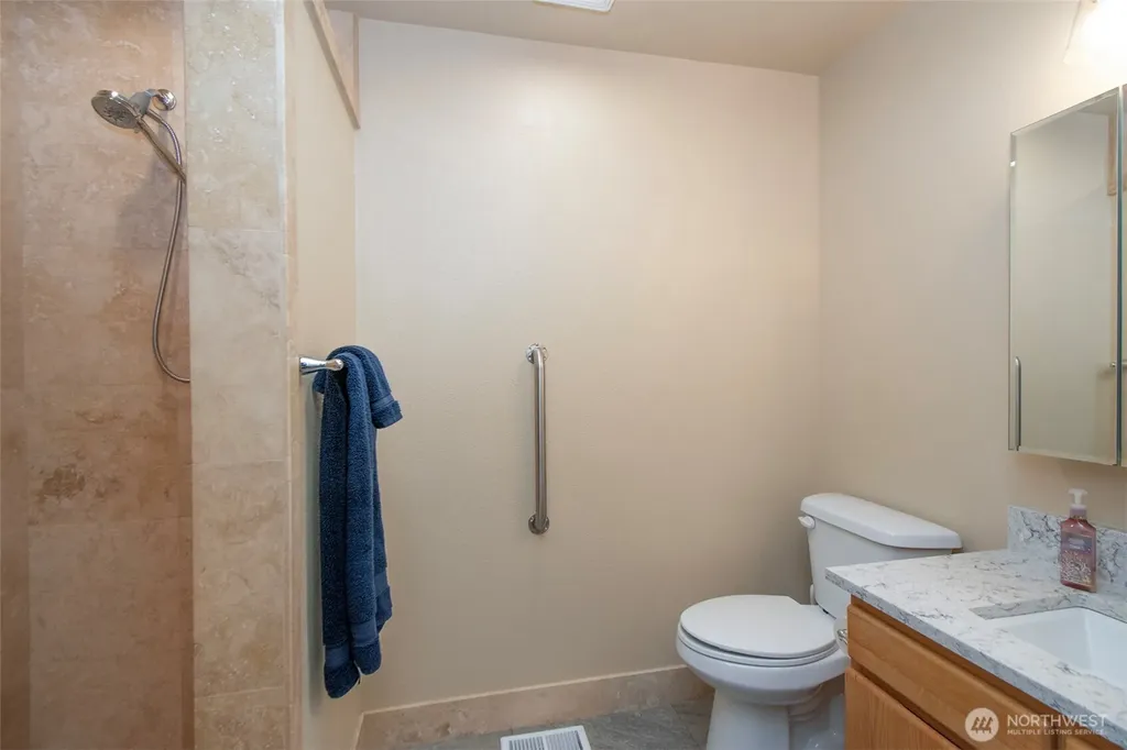 21 Donaper Road Sequim WA 98382