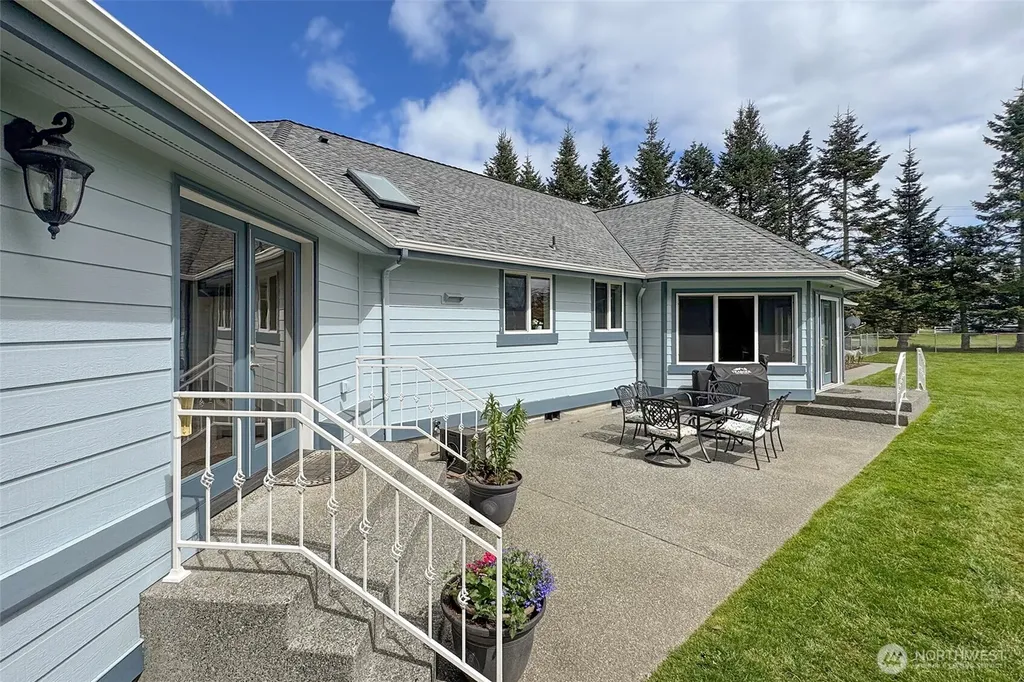21 Donaper Road Sequim WA 98382