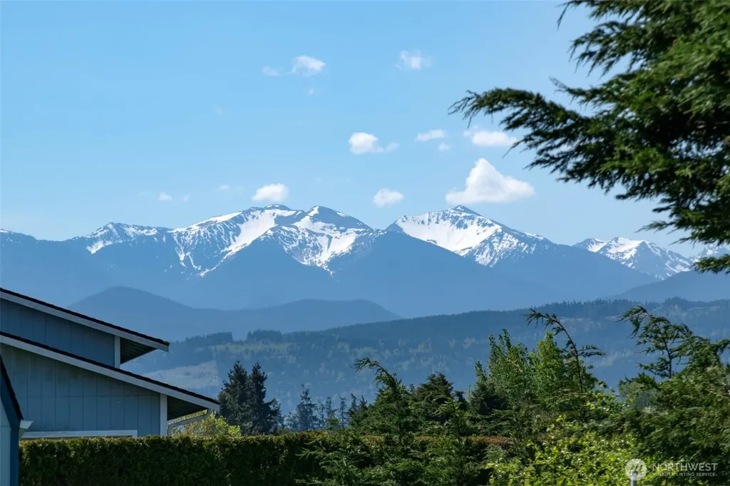 21 Donaper Road Sequim WA 98382