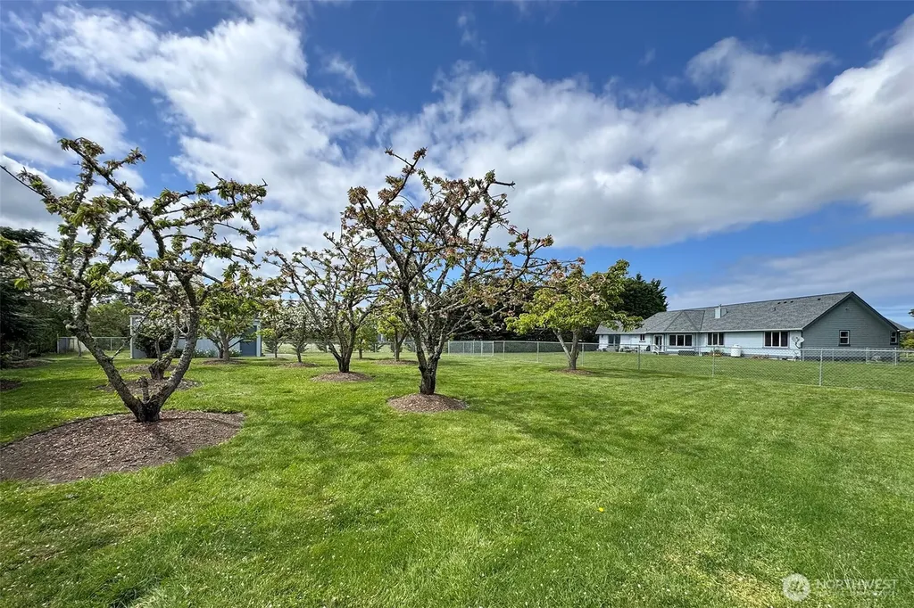 21 Donaper Road Sequim WA 98382