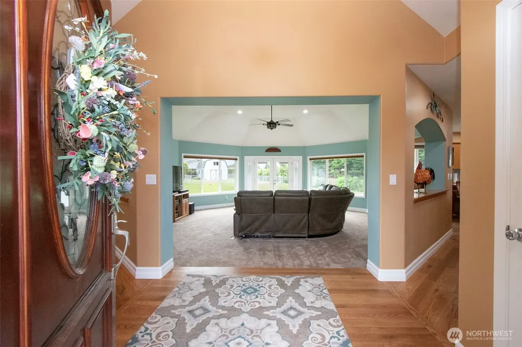 21 Donaper Road Sequim WA 98382