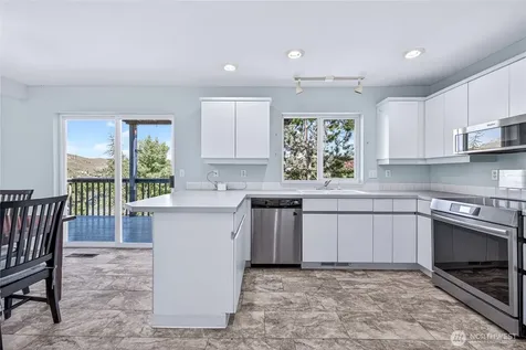 1704 Skyline Drive Wenatchee WA 98801