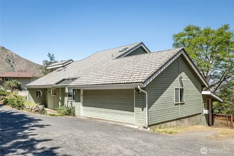 1704 Skyline Drive Wenatchee WA 98801