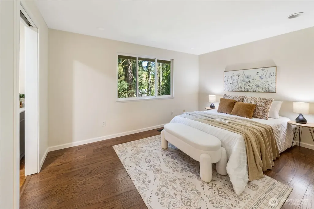839 NE 200th Street Shoreline WA 98155