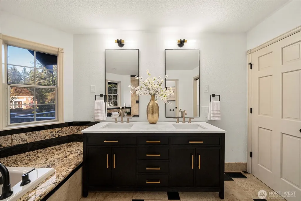 11215 Madera Circle SW Lakewood WA 98499