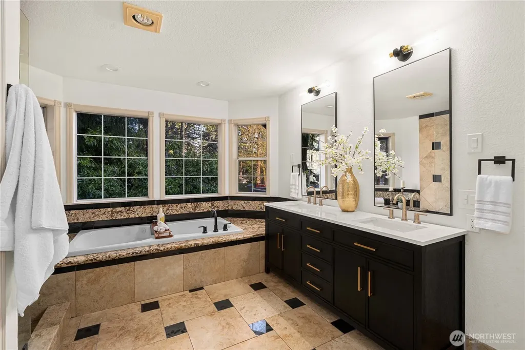 11215 Madera Circle SW Lakewood WA 98499