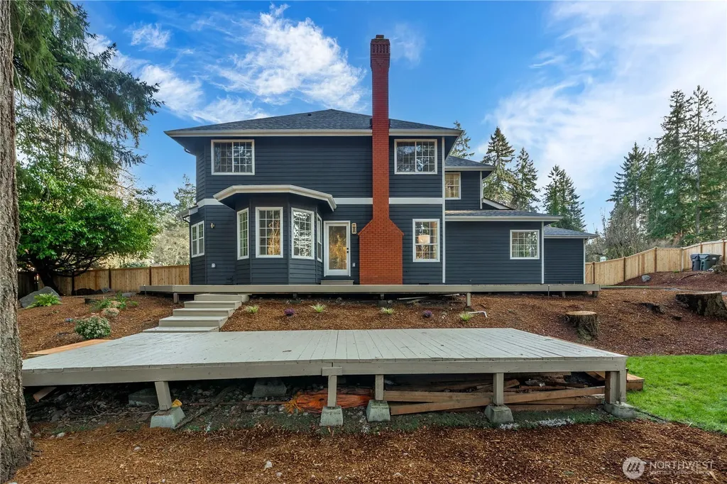 11215 Madera Circle SW Lakewood WA 98499