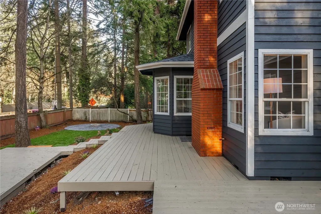 11215 Madera Circle SW Lakewood WA 98499