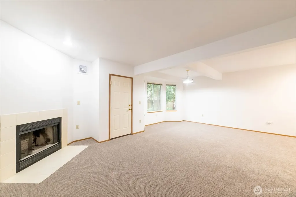 15307 15th Avenue NE Shoreline WA 98155