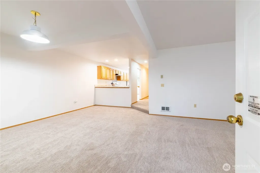15307 15th Avenue NE Shoreline WA 98155