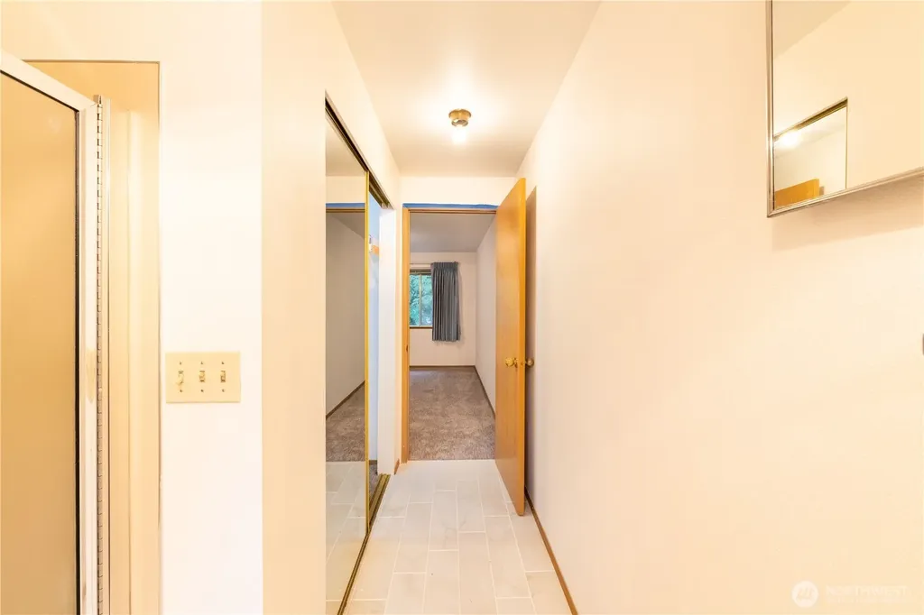 15307 15th Avenue NE Shoreline WA 98155