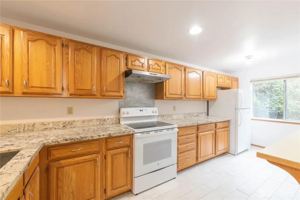 15307 15th Avenue NE Shoreline WA 98155