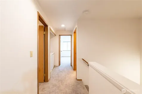 15307 15th Avenue NE Shoreline WA 98155