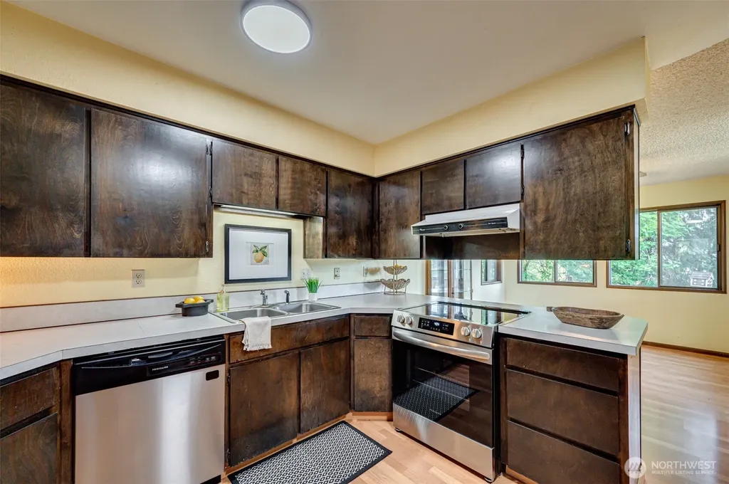 731 Carnine Road Castle Rock WA 98611