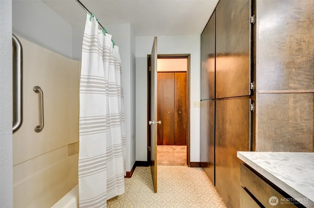 731 Carnine Road Castle Rock WA 98611