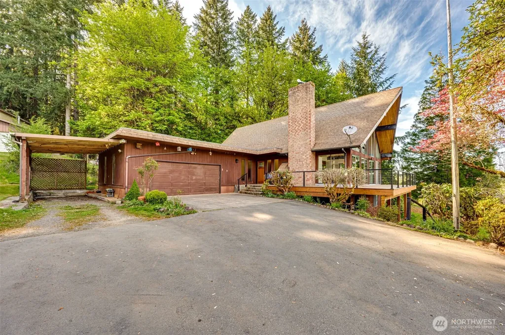 731 Carnine Road Castle Rock WA 98611