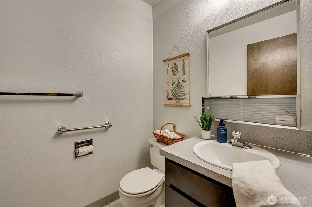 731 Carnine Road Castle Rock WA 98611