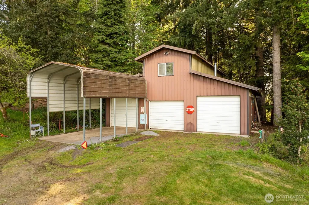 731 Carnine Road Castle Rock WA 98611