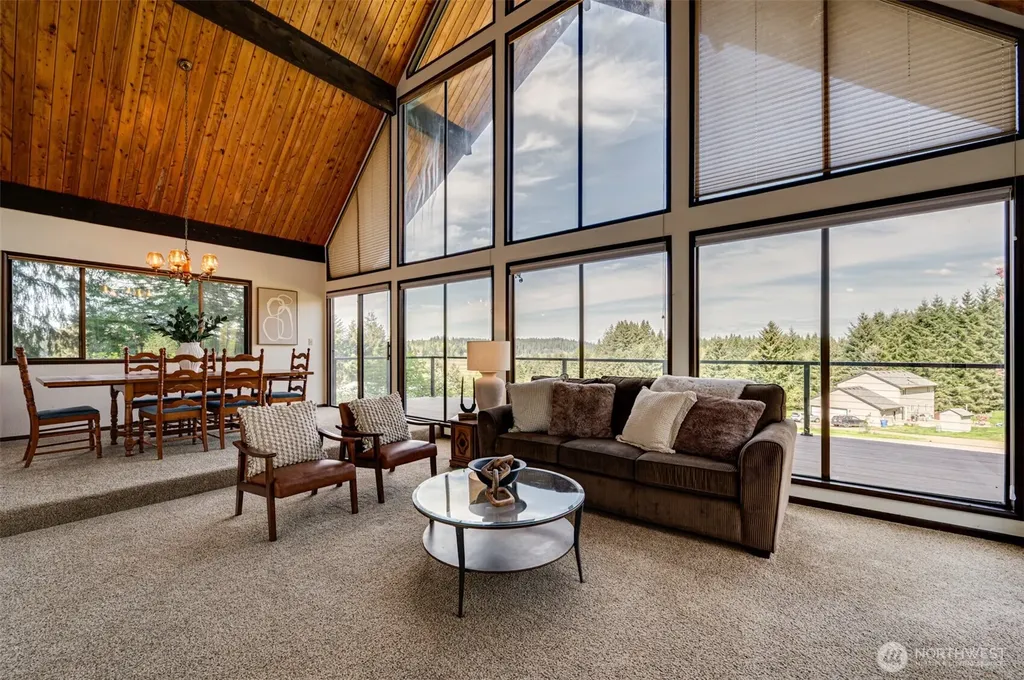 731 Carnine Road Castle Rock WA 98611
